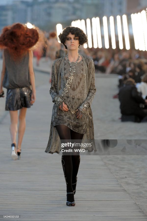 CHANEL Cruise 2010 — Dress
